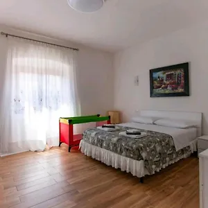 Appartamento Rina's House